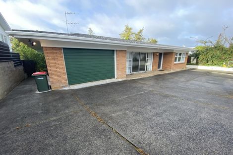 Photo of property in 137 Hutchinsons Road, Bucklands Beach, Auckland, 2014