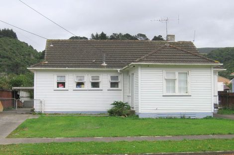 Photo of property in 35 Milne Crescent, Taita, Lower Hutt, 5011