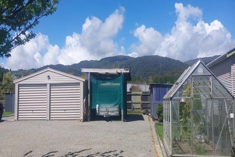 Photo of property in 23 Tramway Street, Ross, 7812