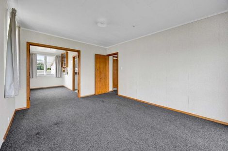 Photo of property in 4 Bone Crescent, Hawera, 4610