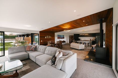 Photo of property in 38a Pohutukawa Drive, Levin, 5571