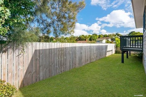 Photo of property in 49a Rehia Road, Massey, Auckland, 0614
