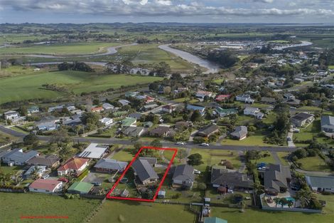 Photo of property in 22 Hand Road, Helensville, 0800