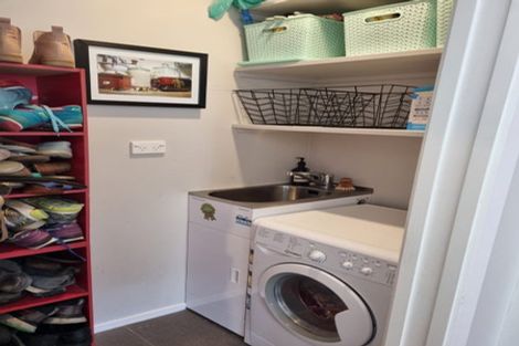 Photo of property in 61u1 Black Rock Road, Newlands, Wellington, 6037