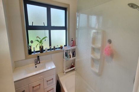 Photo of property in 27 Antonio Street, Stratford, 4332