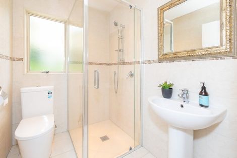 Photo of property in 40 Monte Cassino Place, Birkdale, Auckland, 0626