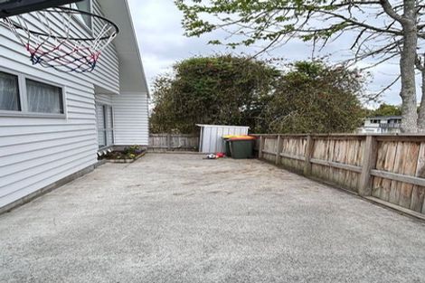 Photo of property in 23a Sequoia Place, Sunnynook, Auckland, 0620