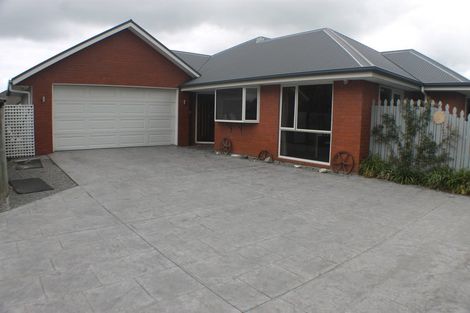 Photo of property in 18 Dawson Douglas Place, Kaiapoi, 7630