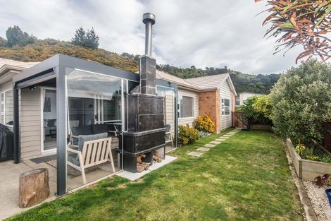 Photo of property in 11 Gennaker Lane, Whitby, Porirua, 5024