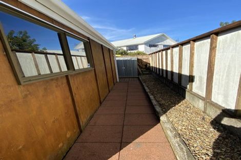 Photo of property in 4 Johnston Place, Welcome Bay, Tauranga, 3112