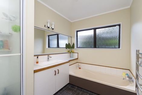 Photo of property in 53f5 Dominion Park Street, Johnsonville, Wellington, 6037