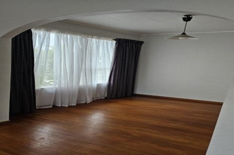 Photo of property in 5 Nan Place, Pakuranga Heights, Auckland, 2010