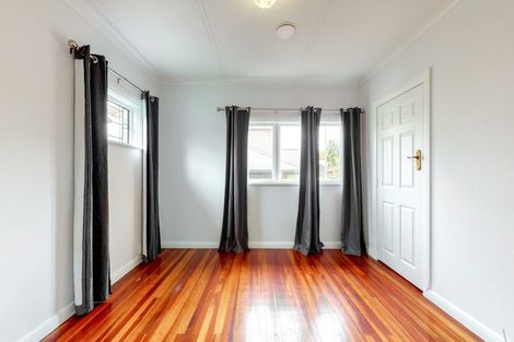 Photo of property in 55 Main Road, Titahi Bay, Porirua, 5022