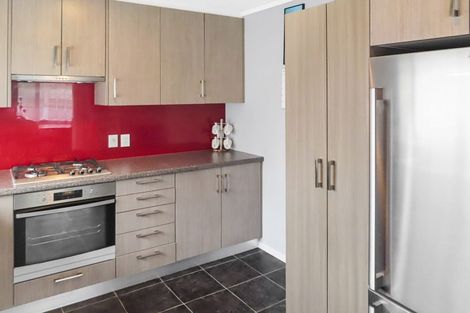 Photo of property in 2/3 Opurere Grove, Tirohanga, Lower Hutt, 5010