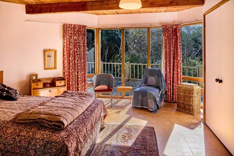 Photo of property in 21 Wellington Road, Paekakariki, 5034