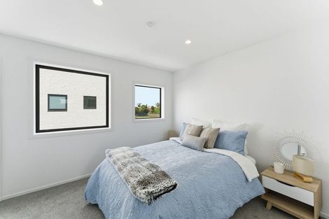 Photo of property in 1 Erina Road, Wiri, 2104