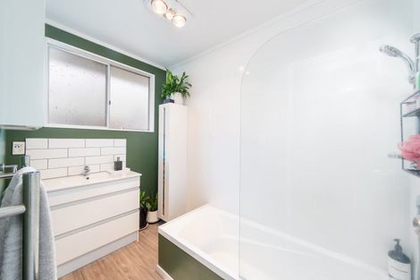 Photo of property in 12a Moonshine Road, Trentham, Upper Hutt, 5018