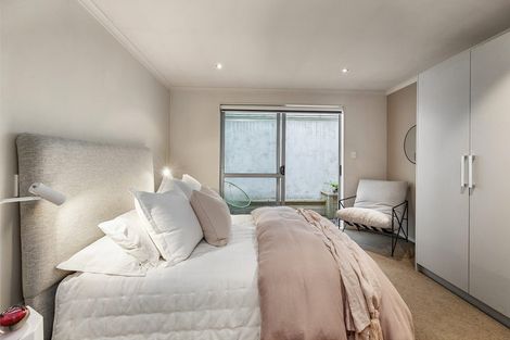 Photo of property in 1/123 The Parade, Island Bay, Wellington, 6023