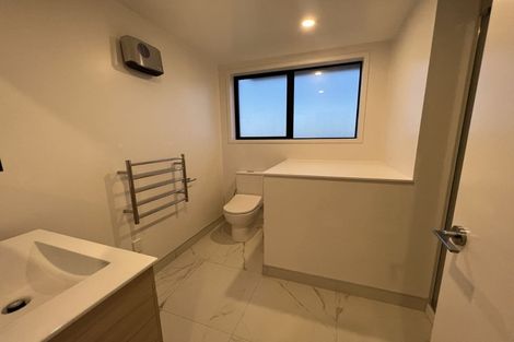 Photo of property in 4/19 Karamu Street, Te Atatu Peninsula, Auckland, 0610