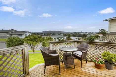 Photo of property in 6 The Bollard, Whitby, Porirua, 5024
