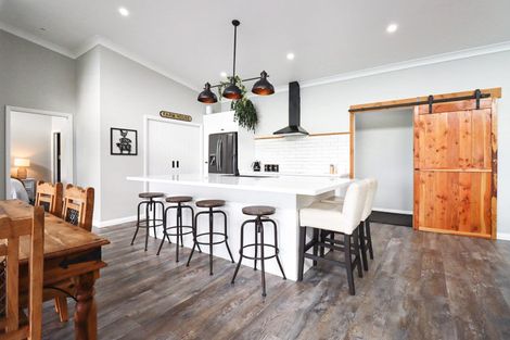 Photo of property in 143e Smith Road, Dannevirke, 4978