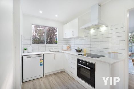Photo of property in 2/35 Horokiwi Road West, Newlands, Wellington, 6037