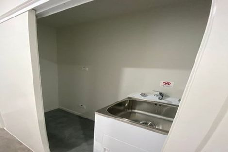 Photo of property in 6 Paina Crescent, Massey, Auckland, 0614