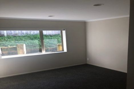Photo of property in 16 Exotic Place, Massey, Auckland, 0614