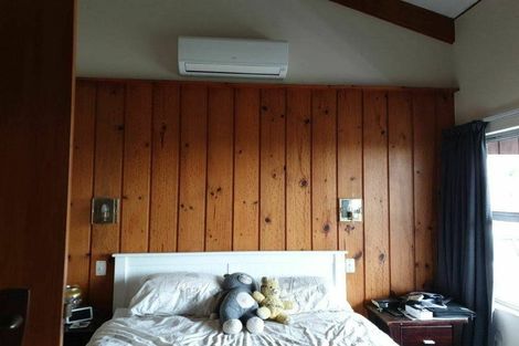 Photo of property in 85a Colwill Road, Massey, Auckland, 0614