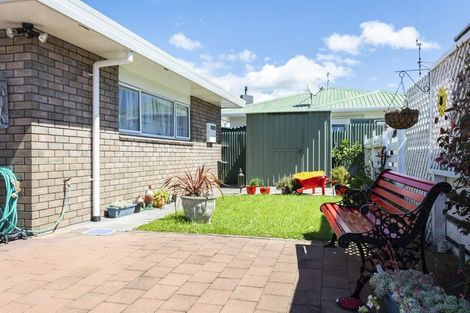 Photo of property in 36 Tukapa Street, Westown, New Plymouth, 4310