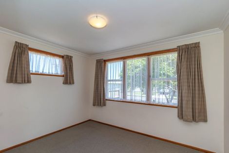 Photo of property in 16 Ferguson Street, Levin, 5510
