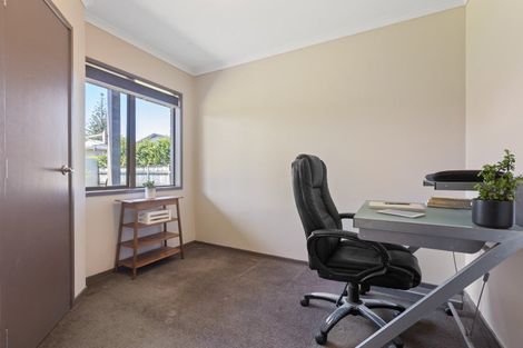 Photo of property in 19a Beach Street, Fitzroy, New Plymouth, 4312