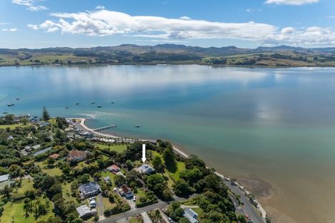 Photo of property in 2 Tasman Street, Mangonui, 0420