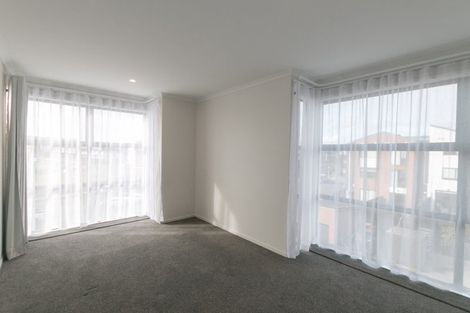 Photo of property in 32 Raranga Lane, Hobsonville, Auckland, 0616