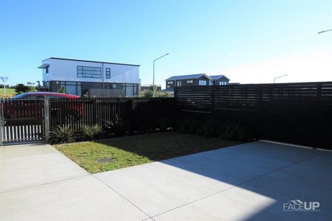 Photo of property in 465 Hobsonville Road, Hobsonville, Auckland, 0616