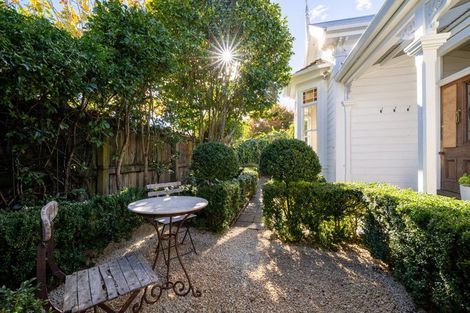 Photo of property in 163 Collingwood Street, Nelson, 7010