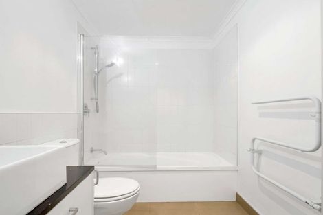 Photo of property in 215/332 Maunganui Road, Mount Maunganui, 3116