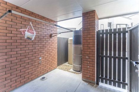 Photo of property in 463 Hobsonville Road, Hobsonville, Auckland, 0616