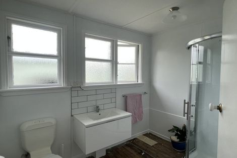 Photo of property in 4 Cemetery Road, Tapanui, 9522