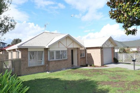 Photo of property in 3 Beachwater Grove, Paraparaumu Beach, Paraparaumu, 5032