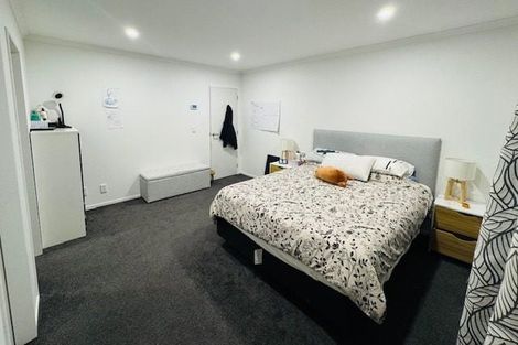 Photo of property in 8 Antigua Way, Grenada Village, Wellington, 6037