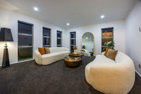 Photo of property in 31 Lippiatt Crescent, Pokeno, 2402