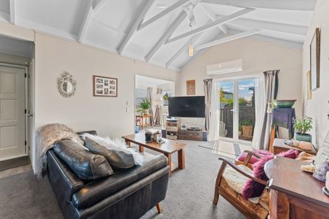 Photo of property in 18 Ward Place, Richmond Heights, Taupo, 3330