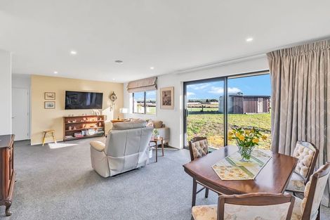 Photo of property in 56 Summers Road, Darfield, 7571