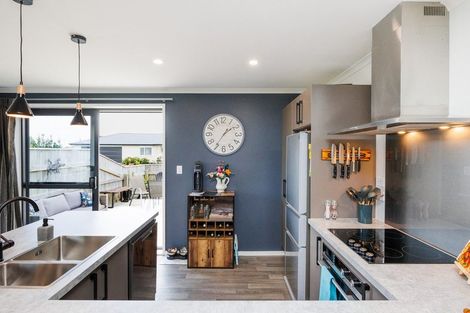 Photo of property in 27 Oldfield Lane, Marton, 4710