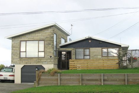 Photo of property in 104 Martin Road, Paraparaumu Beach, Paraparaumu, 5032