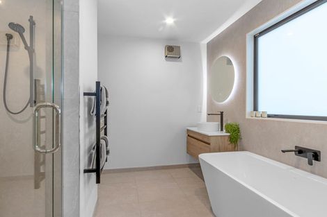 Photo of property in 120 Claridges Road, Casebrook, Christchurch, 8051