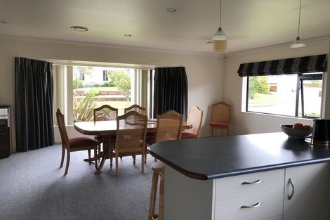 Photo of property in 6 Claremont Rise, Levin, 5510