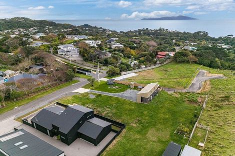 Photo of property in 58 Muri Road, Pukerua Bay, 5026
