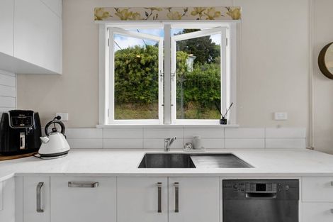 Photo of property in 3/87 Brougham Street, New Plymouth, 4310